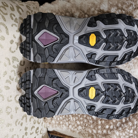 Hoka One One KAHA 2 Purple Athletic Shoes for Outdoor Adventures. WORN ONCE - Picture 4 of 11